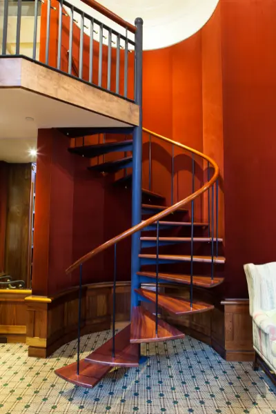 ديكورات الدرج الداخلي في المنزل 2022 (دليل شامل)